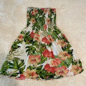 Floral tube top with flowing bottom fits size small